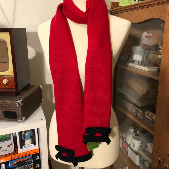 ✨Kate spade red/black muffler with bow detail NWT - Picture 1 of 5